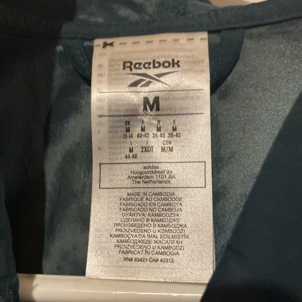 Mens Reebok Jacket. - Picture 7 of 11